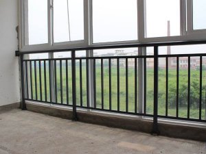 陽臺窗戶護(hù)欄 陽臺窗戶護(hù)欄