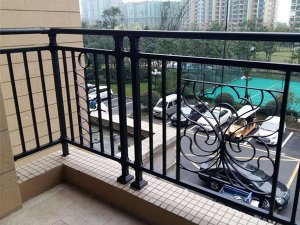 陽(yáng)臺(tái)護(hù)欄代加工流程