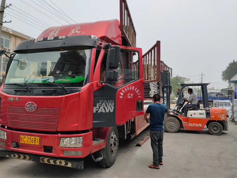 金用護欄2020年9月1日鋅鋼窗戶護欄發貨！