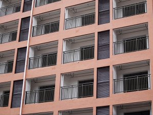 鋅鋼護欄與鋁合金護欄相比有哪些優(yōu)勢？看過這里你就知道了！