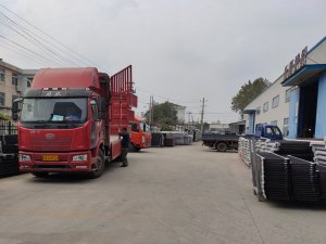 金用護欄2020年10月27日上午鋅鋼飄窗欄桿發(fā)貨！