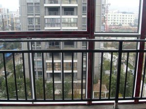 鋅鋼護(hù)欄表面處理工藝有幾種？