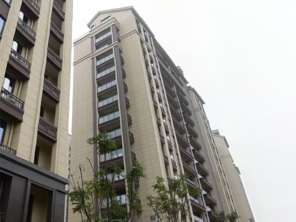 紹興錦樾華府小區陽臺玻璃護欄、鋅鋼樓梯扶手定制