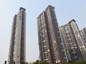 常州星河國際小區(qū)飄窗護欄、樓梯扶手定制