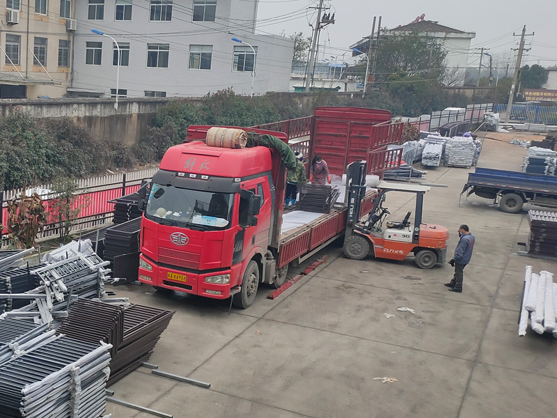 金用護欄2020年12月9日鋅鋼落地窗護欄發(fā)貨! 金用護欄2020年12月9日鋅鋼落地窗護欄發(fā)貨!