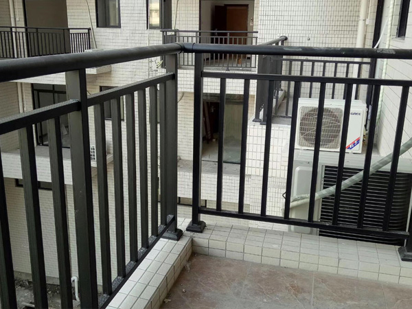 鋅鋼護欄一般多高才合適？