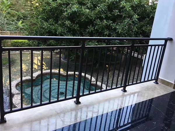 鋅鋼護欄有哪些特點? 鋅鋼護欄有哪些特點?