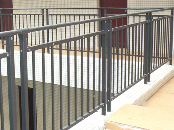 鋅鋼護欄一般多少錢? 鋅鋼護欄一般多少錢?