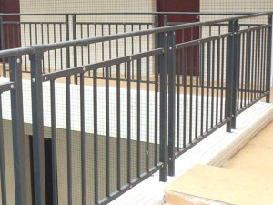 鋅鋼護欄一般多少錢？