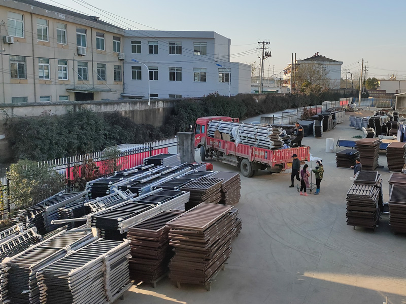 金用護欄2020年12月15日鋅鋼陽臺護欄發(fā)貨！