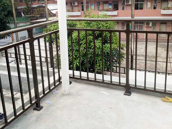 陽臺護欄用什么材料好? 陽臺護欄用什么材料好?