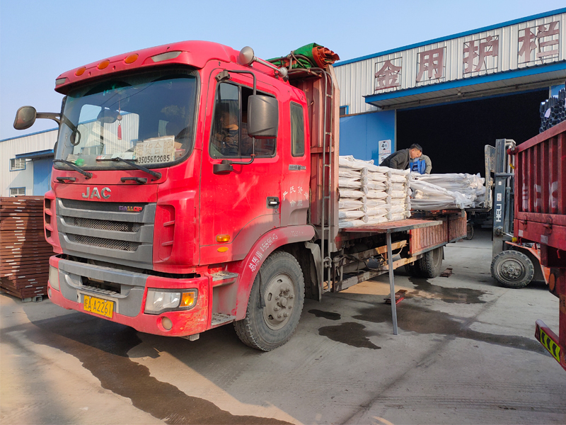 金用護欄2020年12月28日鋅鋼陽臺護欄發(fā)貨! 金用護欄2020年12月28日鋅鋼陽臺護欄發(fā)貨!