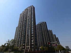 南京嘉譽山景苑小區陽臺護欄、樓梯扶手定制