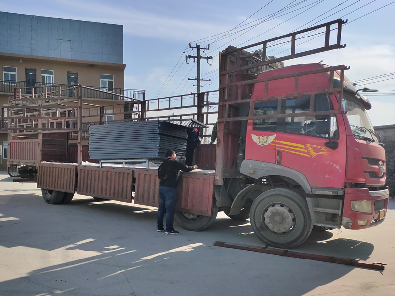 金用護欄2021年1月14日鋅鋼百葉窗發貨! 金用護欄2021年1月14日鋅鋼百葉窗發貨!