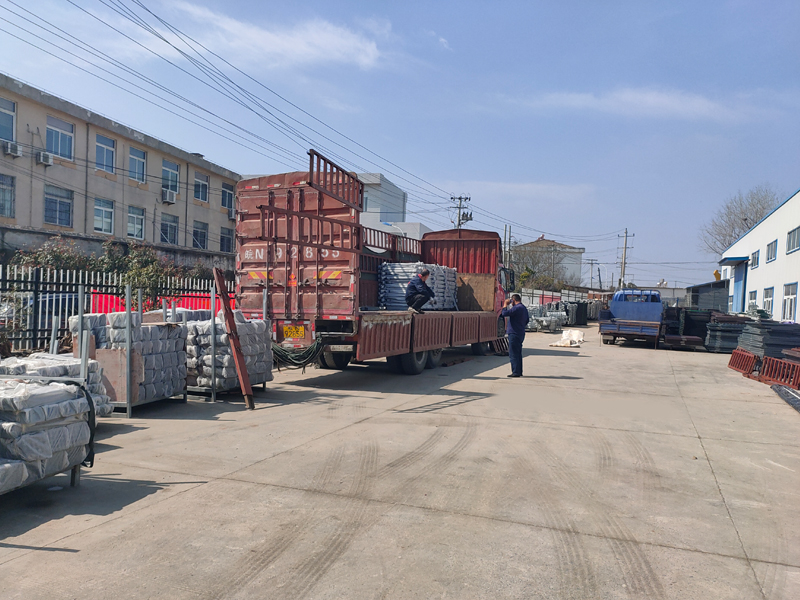 金用護欄2021年3月2日鋅鋼陽臺護欄發貨! 金用護欄2021年3月2日鋅鋼陽臺護欄發貨!