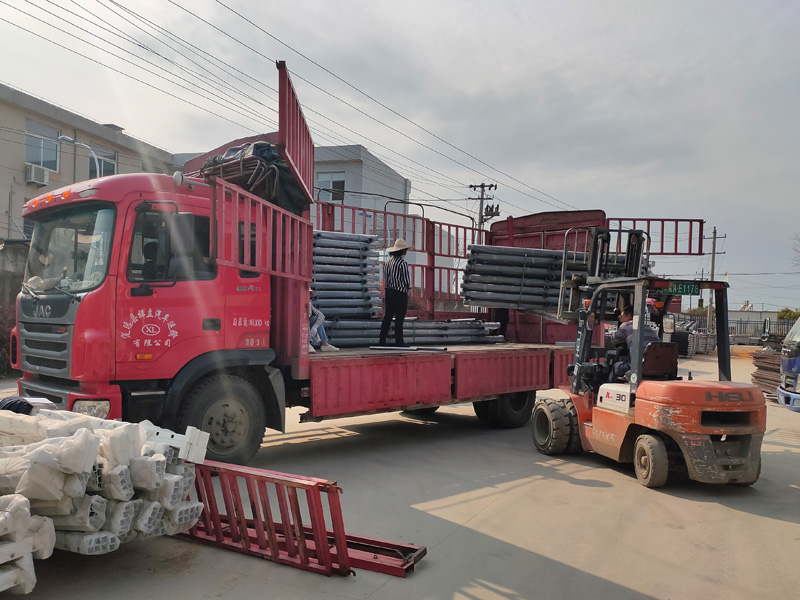 金用護欄2021年3月26日鋅鋼樓梯欄桿發貨! 金用護欄2021年3月26日鋅鋼樓梯欄桿發貨!