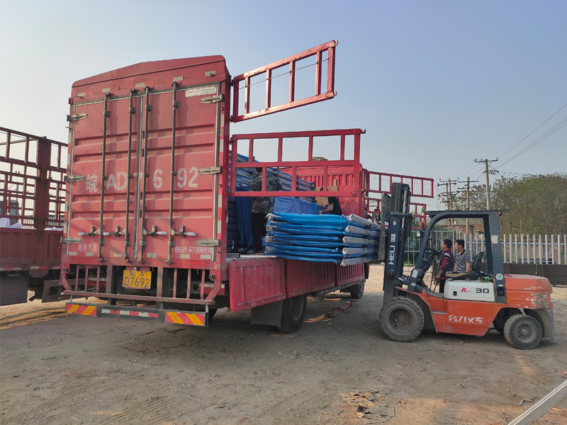 金用護欄2021年4月15日鋅鋼陽臺護欄發貨! 金用護欄2021年4月15日鋅鋼陽臺護欄發貨!