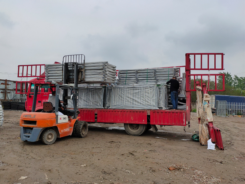 金用護欄2021年4月21日鋅鋼陽臺護欄發貨! 金用護欄2021年4月21日鋅鋼陽臺護欄發貨!