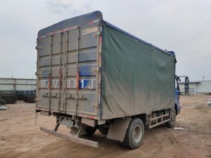 金用護欄2021年5月17日鋅鋼百葉窗發貨！