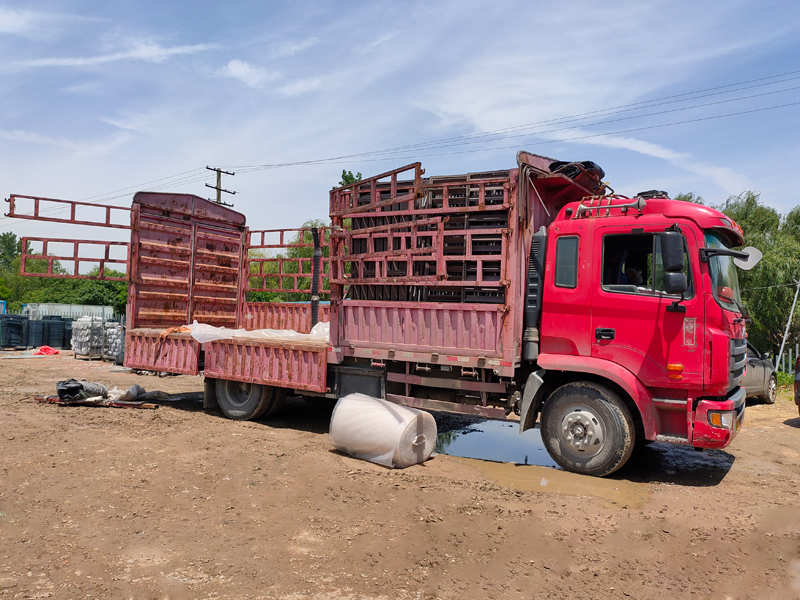 金用護(hù)欄2021年5月27日鋁合金百葉窗發(fā)貨！