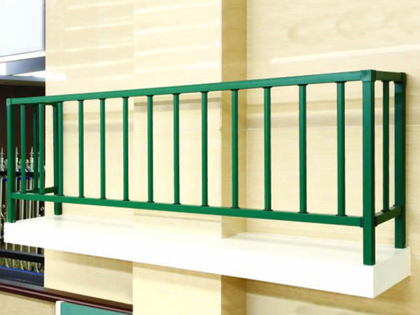 空調護欄用哪種材質的最劃算？