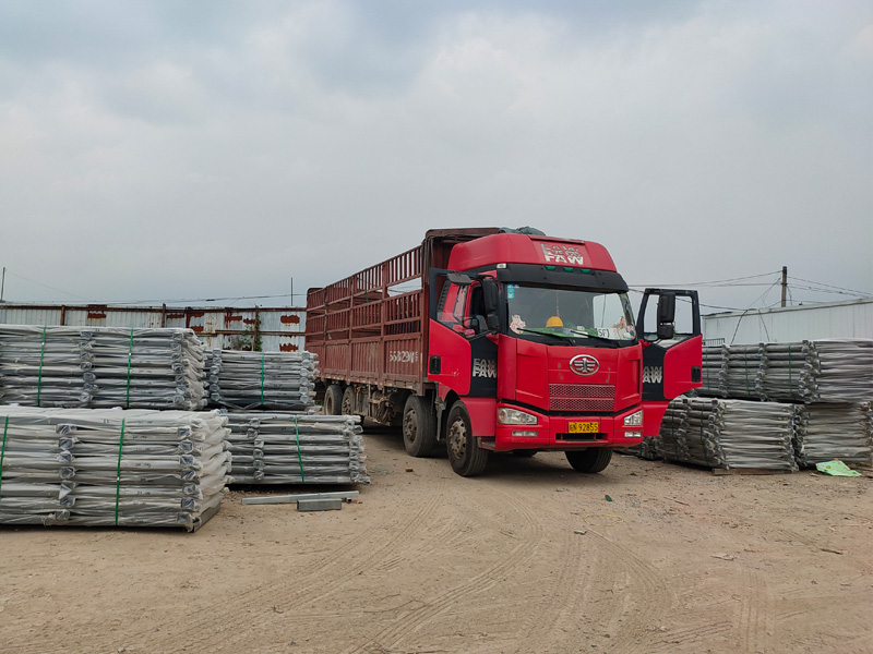 金用護欄2021年7月17日鋅鋼陽臺護欄發貨! 金用護欄2021年7月17日鋅鋼陽臺護欄發貨!