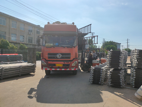 金用護欄2021年8月9日鋅鋼圍墻護欄發貨! 金用護欄2021年8月9日鋅鋼圍墻護欄發貨!