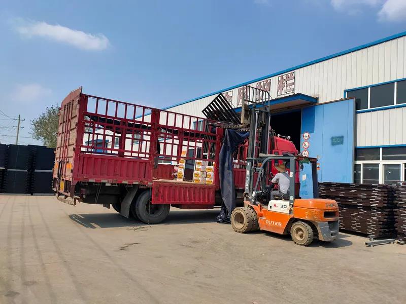 金用護(hù)欄2021年9月18日鋅鋼百葉窗發(fā)貨! 金用護(hù)欄2021年9月18日鋅鋼百葉窗發(fā)貨!