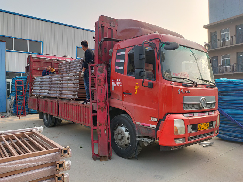 金用護欄2021年11月6日鋅鋼陽臺護欄發貨！