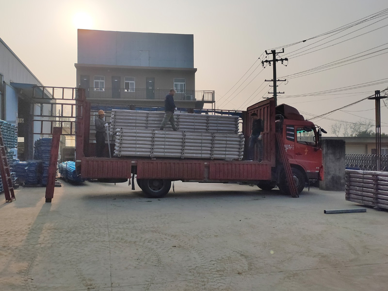 金用護(hù)欄2021年11月8日鋅鋼陽(yáng)臺(tái)護(hù)欄發(fā)貨！