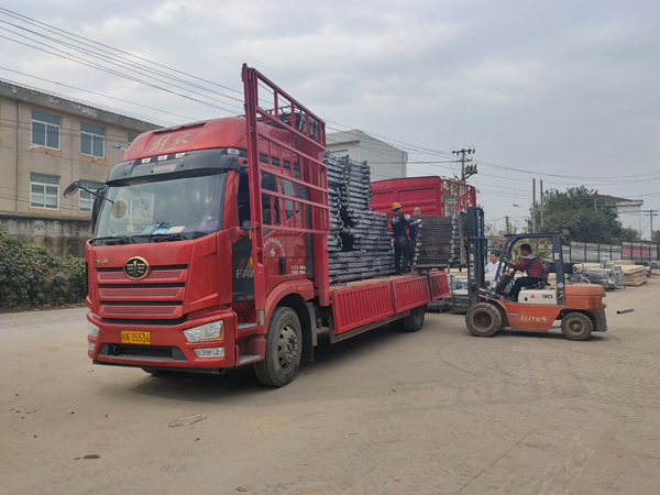 金用護欄2021年11月9日鋅鋼陽臺欄桿發貨! 金用護欄2021年11月9日鋅鋼陽臺欄桿發貨!