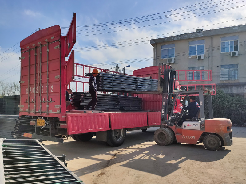 金用護欄2021年11月13日鋅鋼陽臺護欄發(fā)貨! 金用護欄2021年11月13日鋅鋼陽臺護欄發(fā)貨!