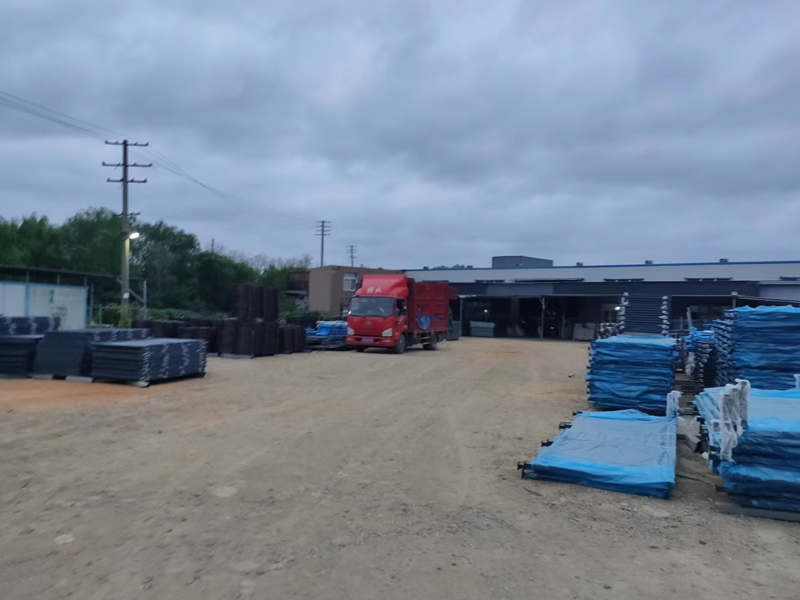 金用護(hù)欄2022年8月24日鋅鋼飄窗欄桿裝車發(fā)貨! 金用護(hù)欄2022年8月24日鋅鋼飄窗欄桿裝車發(fā)貨!