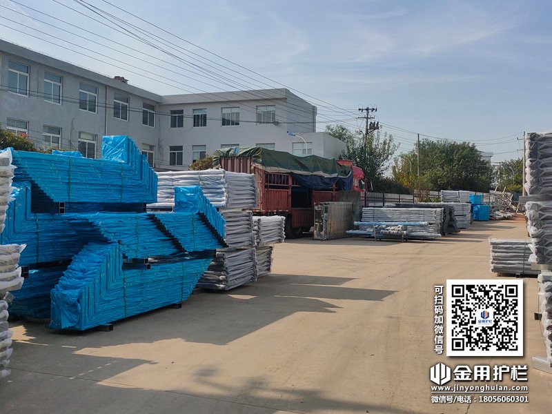 2023年11月9日鋅鋼百葉窗裝車發貨! 2023年11月9日鋅鋼百葉窗裝車發貨!