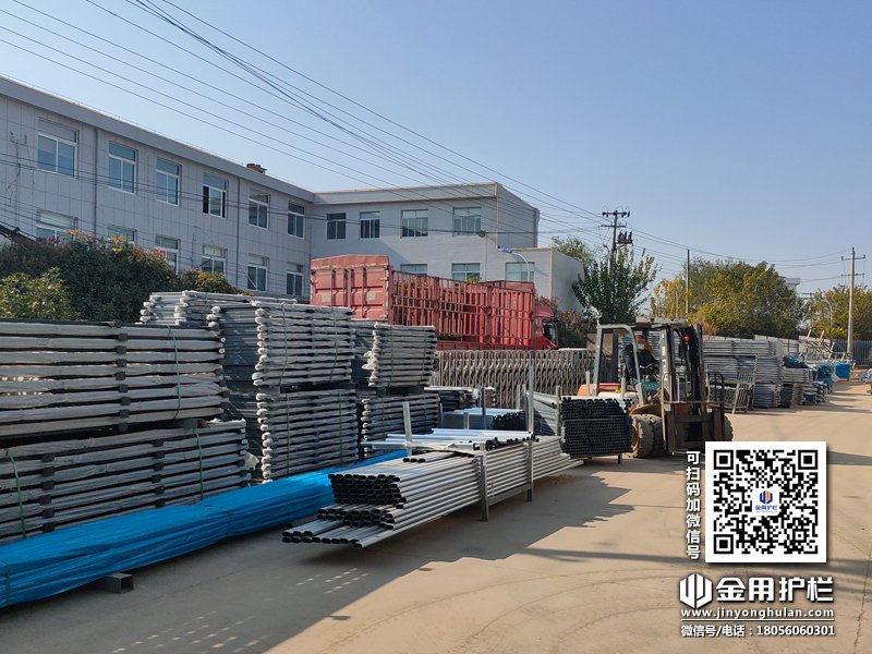2023年11月29日鋅鋼連廊欄桿裝車發(fā)貨! 2023年11月29日鋅鋼連廊欄桿裝車發(fā)貨!