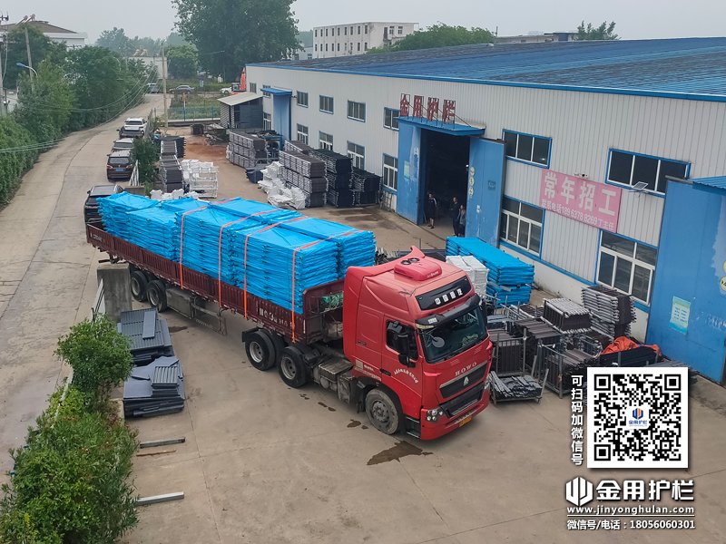 2024年6月21日鋅鋼陽臺欄桿裝車發(fā)貨！