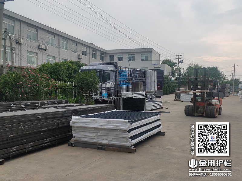 2024年7月10日鋁合金百葉窗裝車發貨! 2024年7月10日鋁合金百葉窗裝車發貨!