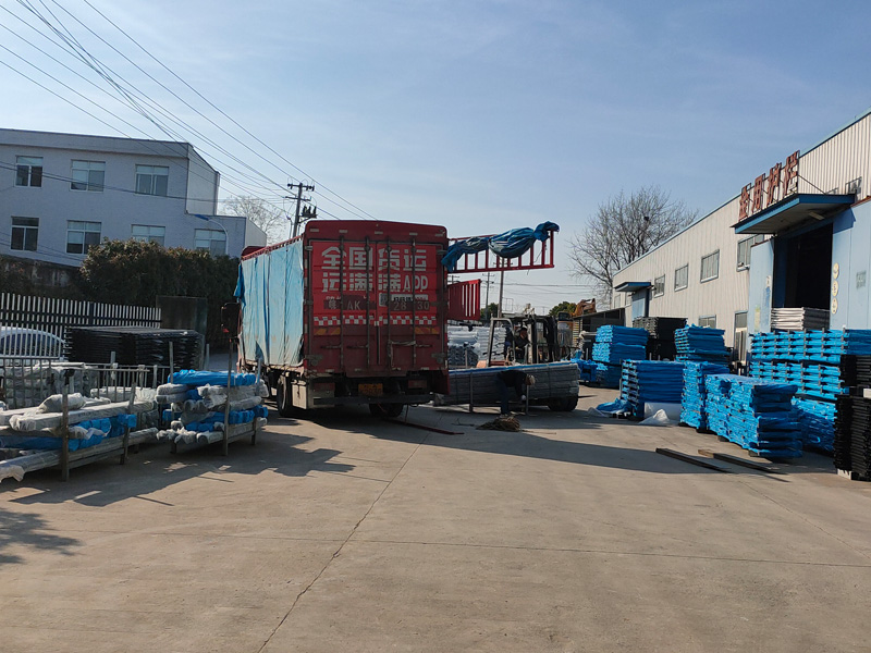 2025年3月17日鋅鋼組裝欄桿裝車發(fā)貨！