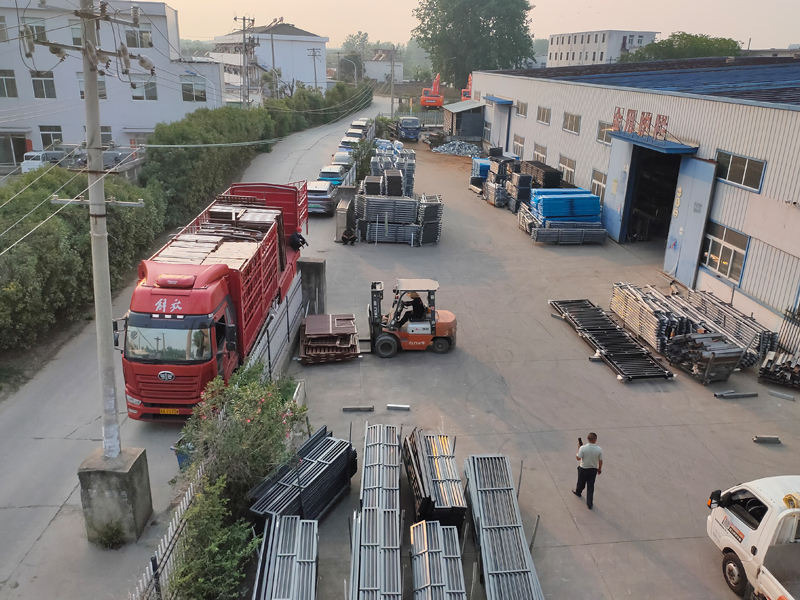 2025年6月5日鋁合金百葉窗裝車發(fā)貨! 2025年6月5日鋁合金百葉窗裝車發(fā)貨!